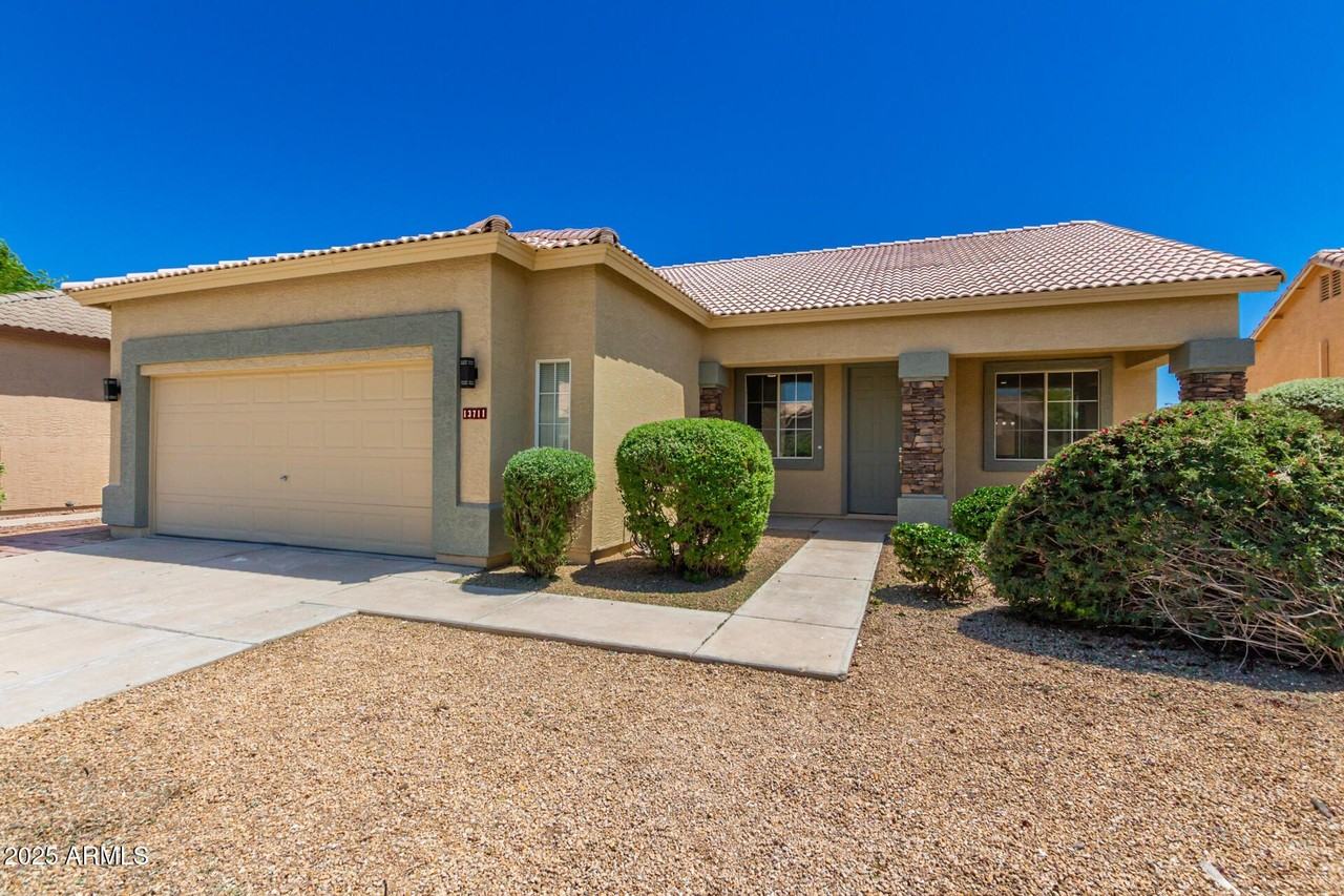 13711 W Tara Ln - Photo 2 of 25