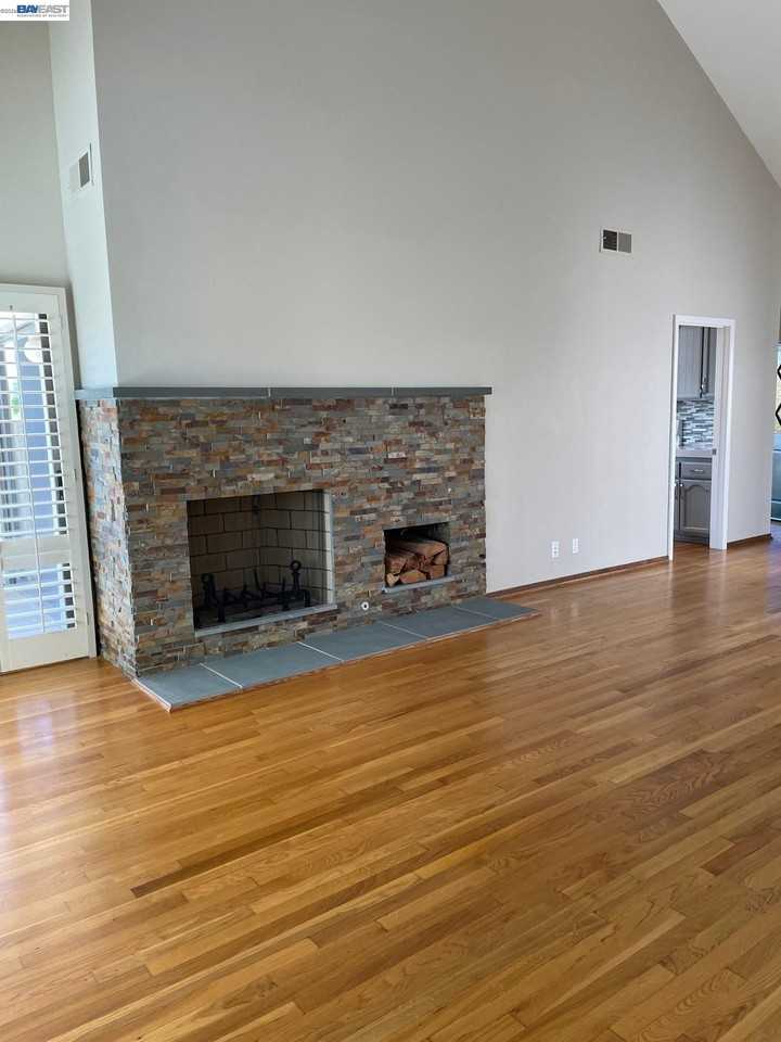 701 Glen Eagle Ct - Photo 6 of 23