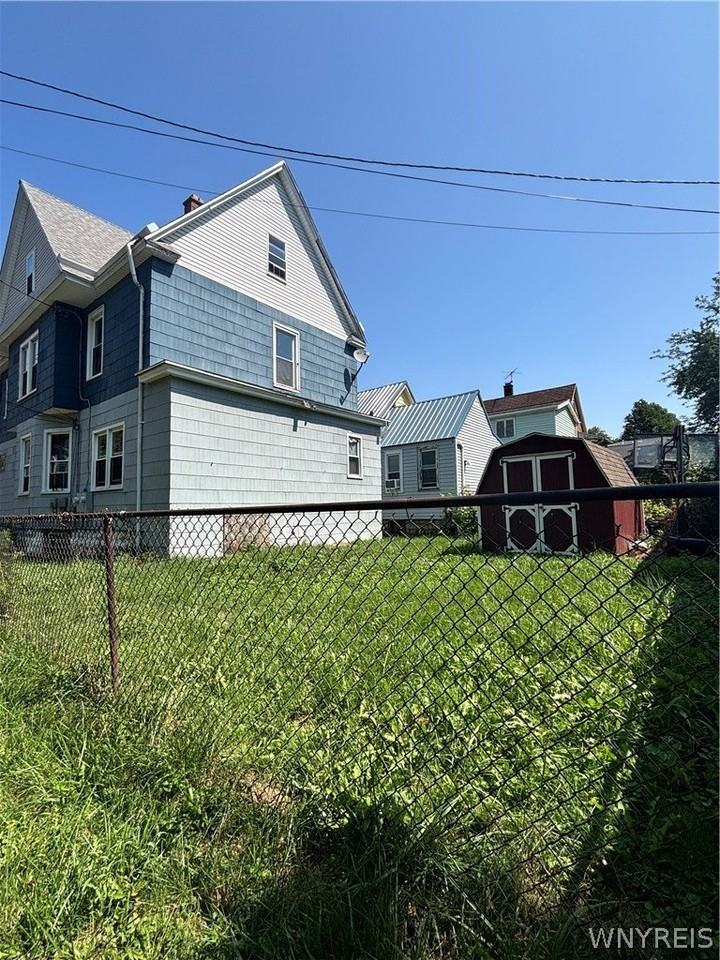 215 Ludington St #2 - Photo 2 of 16
