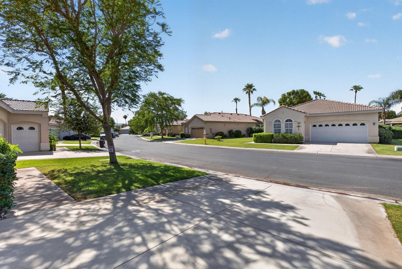 82667 Hamilton Ct - Photo 2 of 43