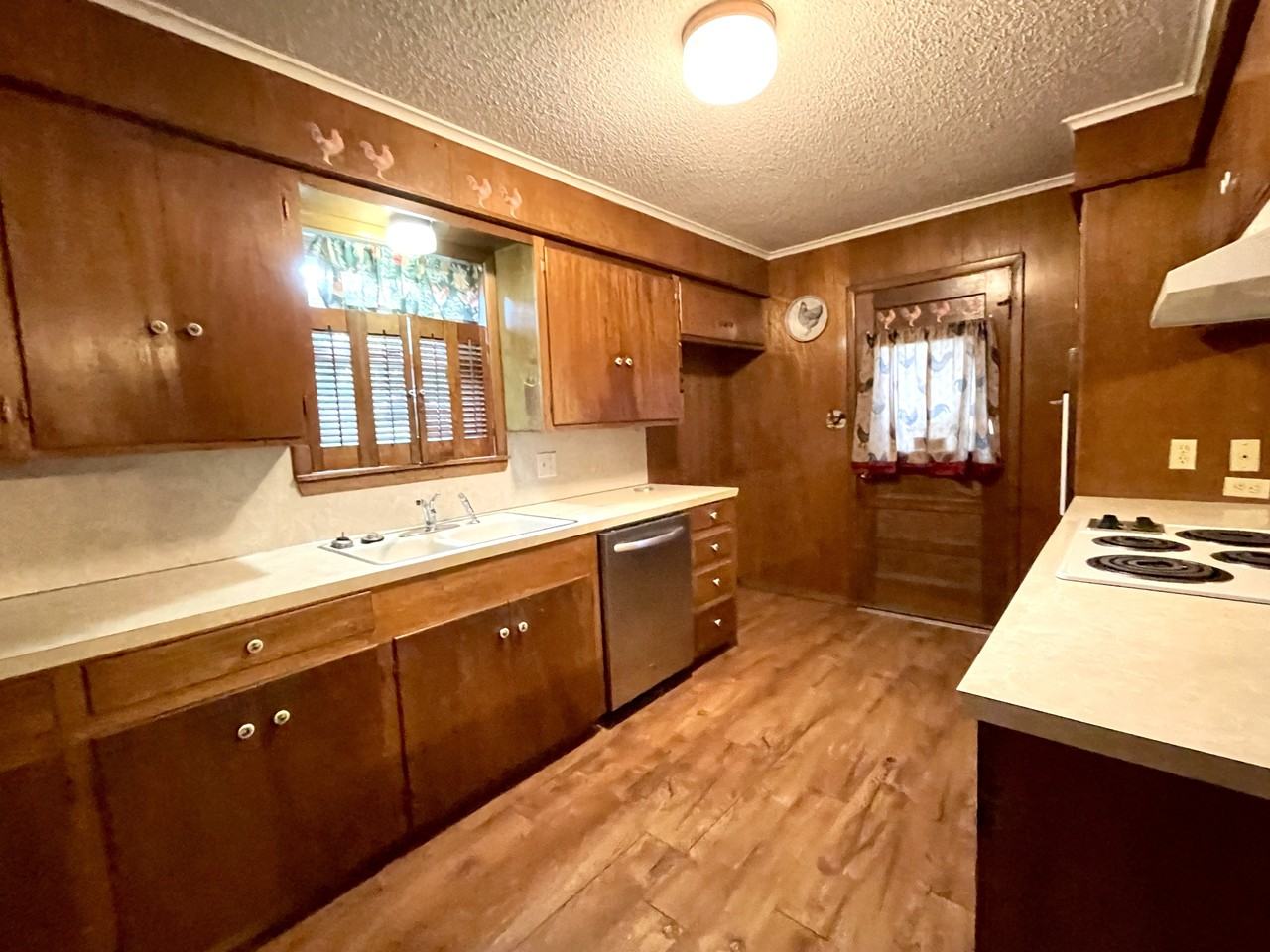 905 Cottonwood St #1 - Photo 4 of 25