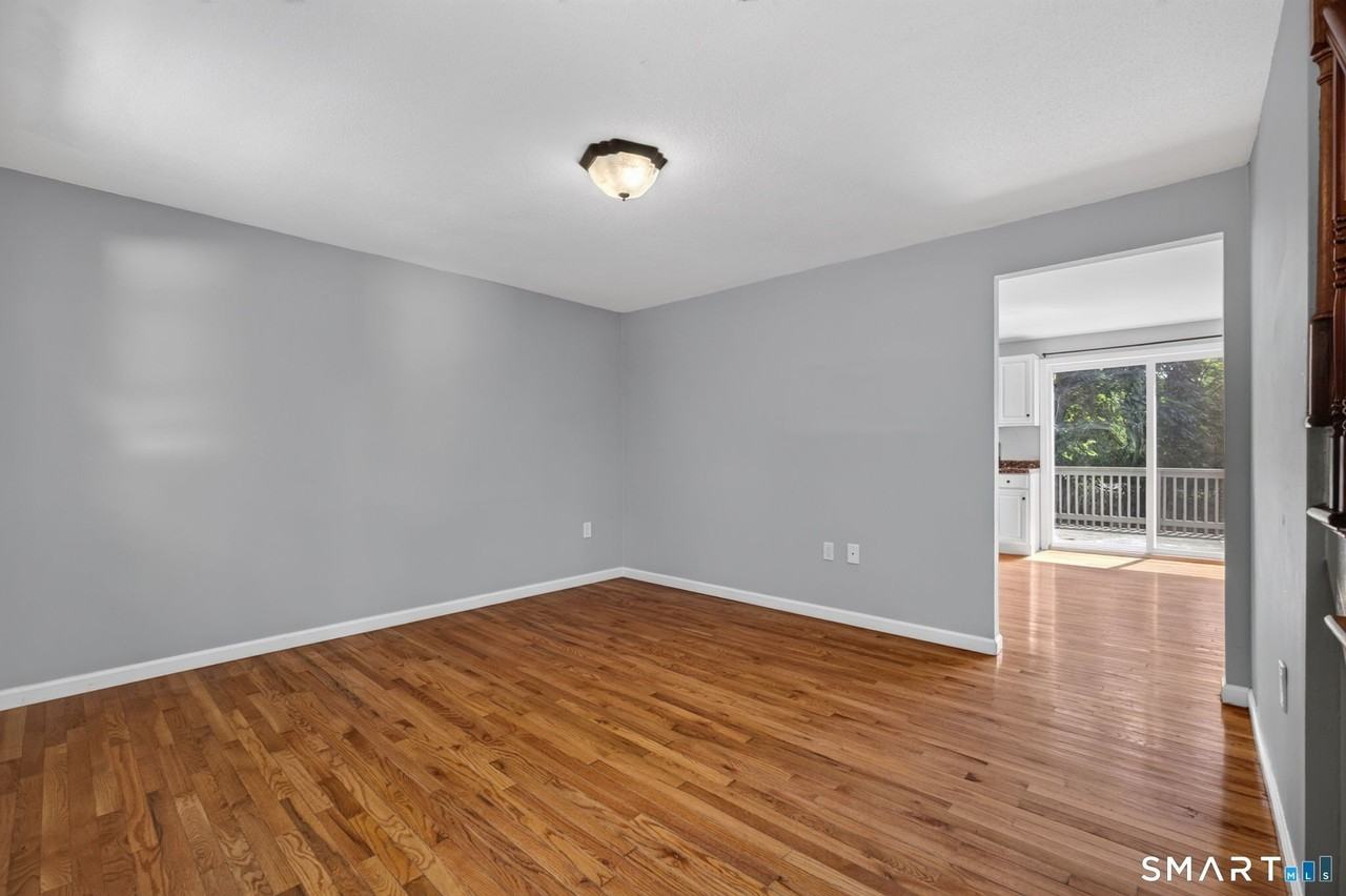 224 Anns Farm Rd - Photo 5 of 40