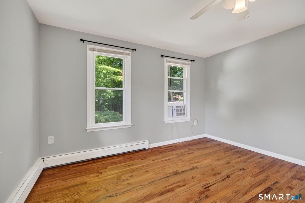 224 Anns Farm Rd - Photo 7 of 40
