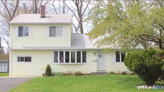 61 Kenilworth Dr W - Photo 1 of 1