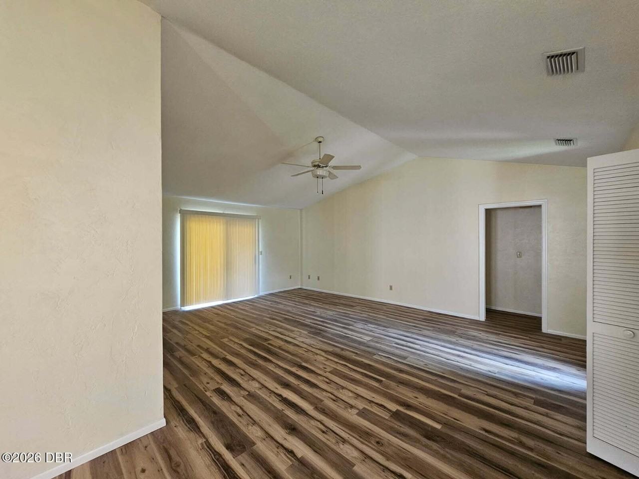 621 Cole Dr - Photo 4 of 4