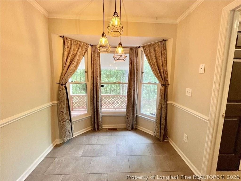 6736 Saint Julian Way - Photo 7 of 27