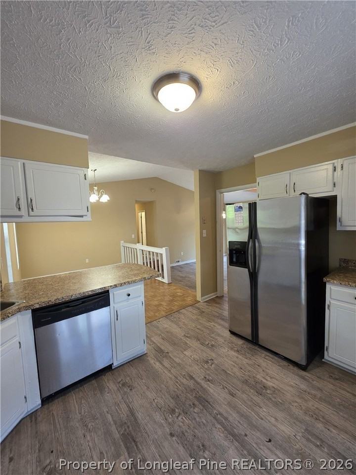 7172 Evanston St - Photo 4 of 20