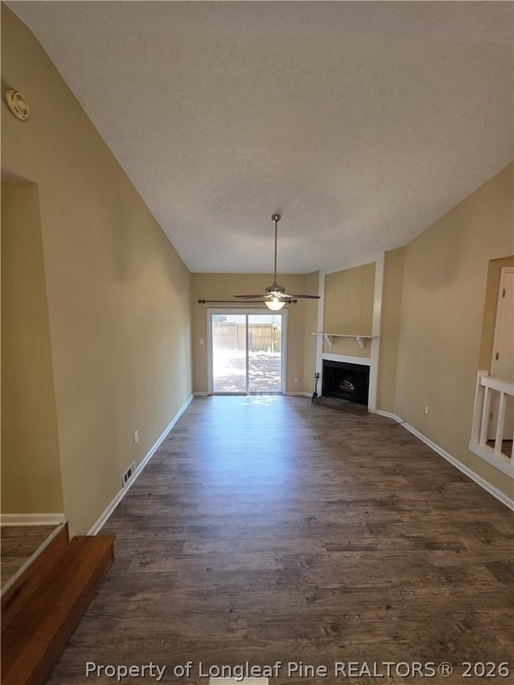 7172 Evanston St - Photo 7 of 20