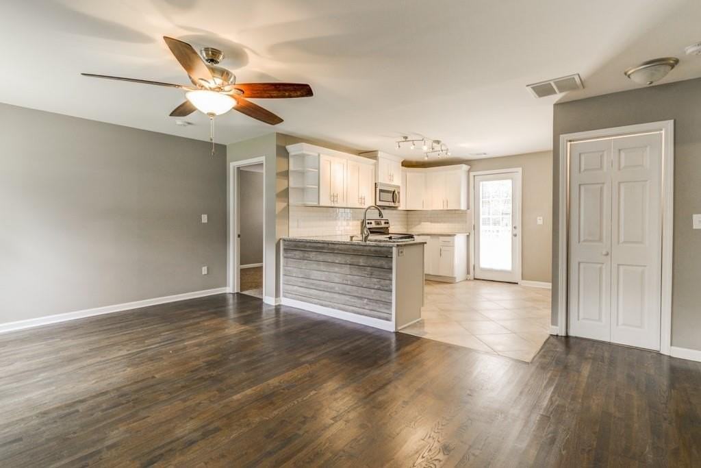 567 Ashburton Ave - Photo 2 of 22