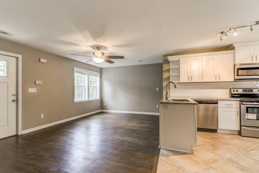 567 Ashburton Ave - Photo 6 of 22
