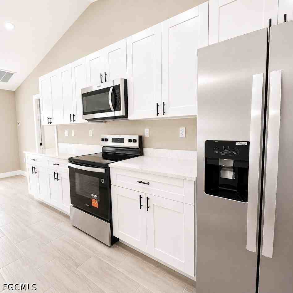 3464 Ne 9th Pl - Photo 5 of 27