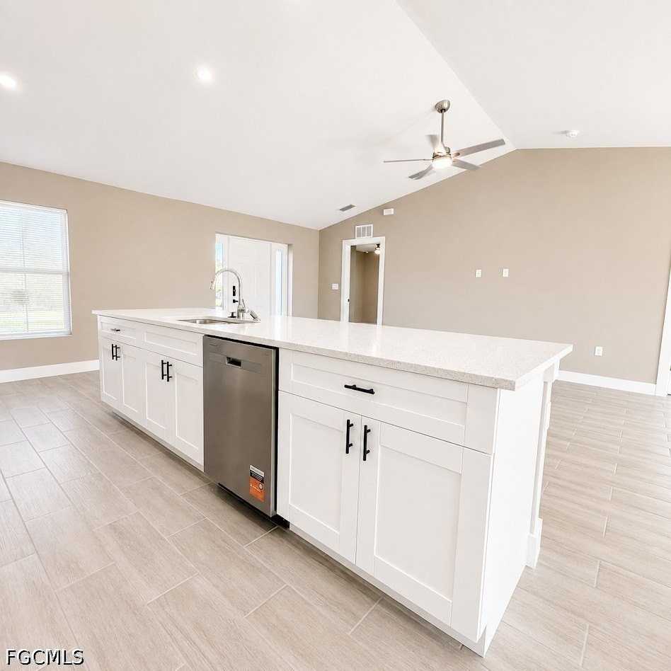 3464 Ne 9th Pl - Photo 6 of 27