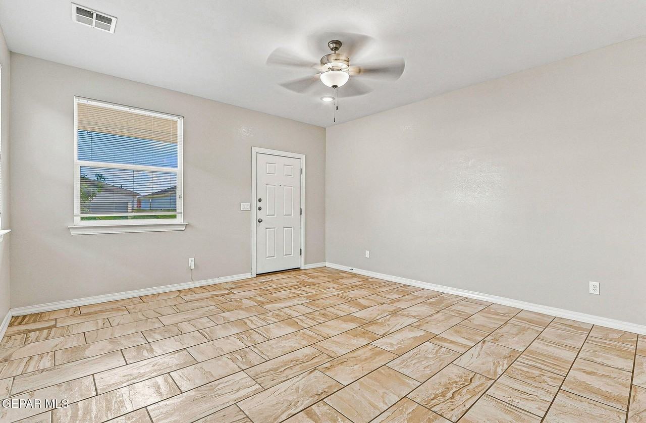 6173 Hidden Passage Ave - Photo 6 of 31