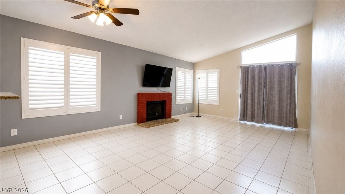44 Fantasia Ln - Photo 2 of 13