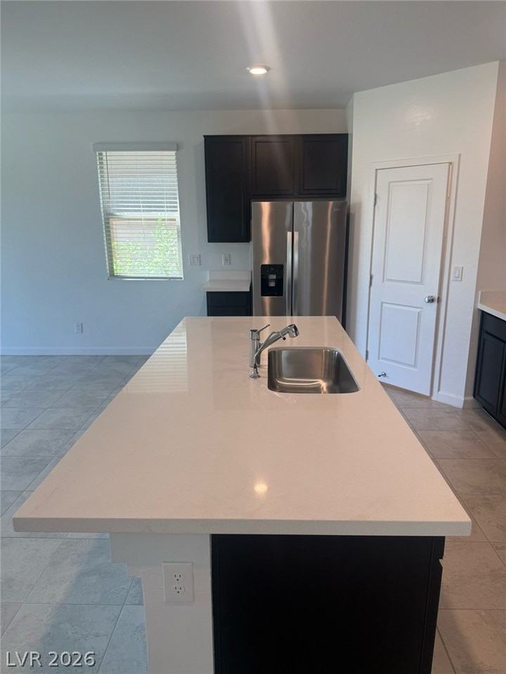 4146 Royal Melody Ct - Photo 6 of 32