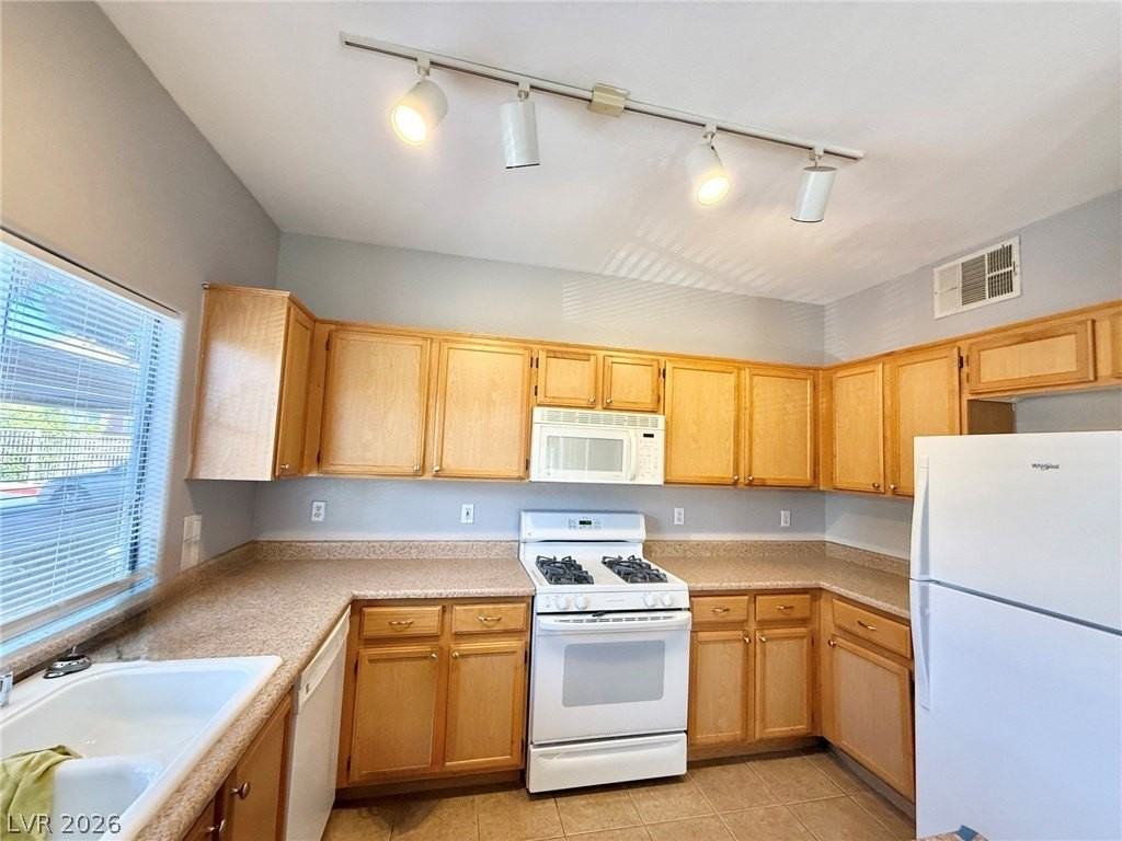 3850 Juno Beach St #103 - Photo 7 of 20