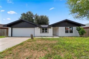 302 Stacie Ln - Photo 1 of 1