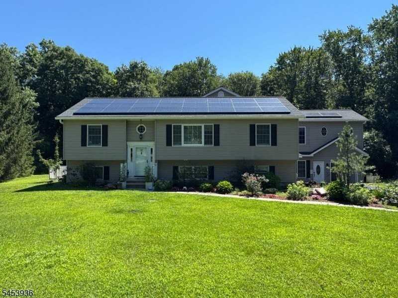 32 Woodland Dr - Photo 3 of 34