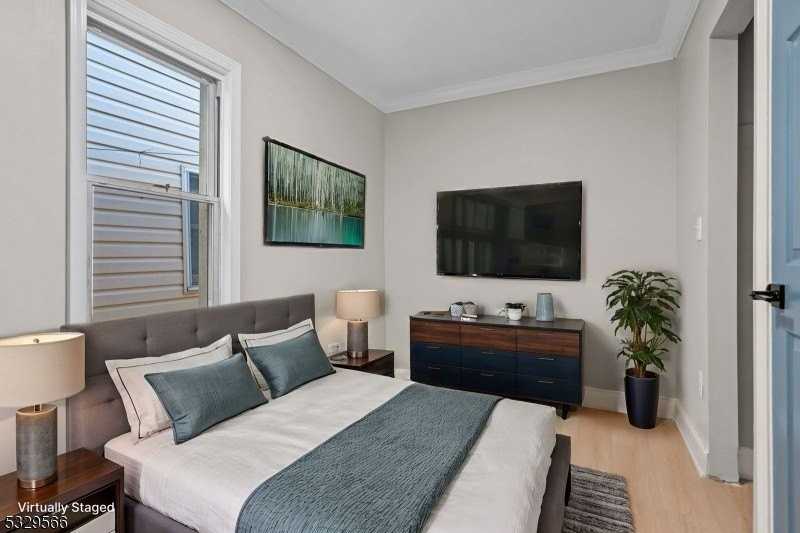 149 S Park St #2 - Photo 6 of 21