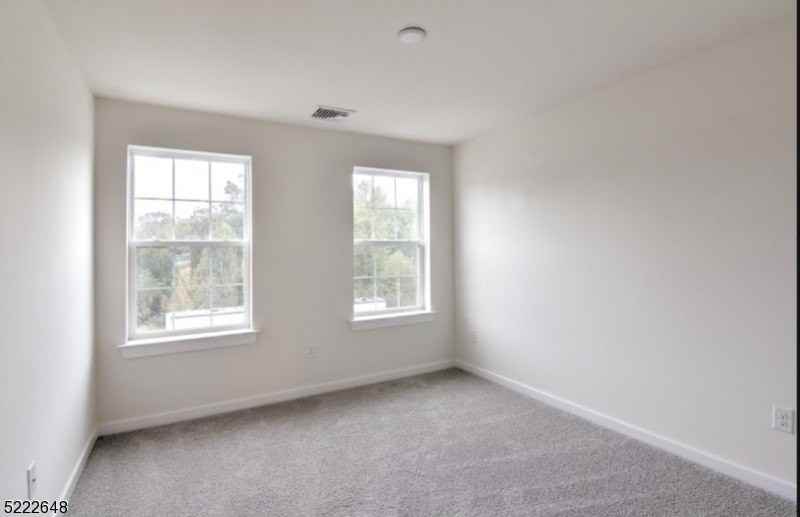 712 Parkview Ln - Photo 4 of 10