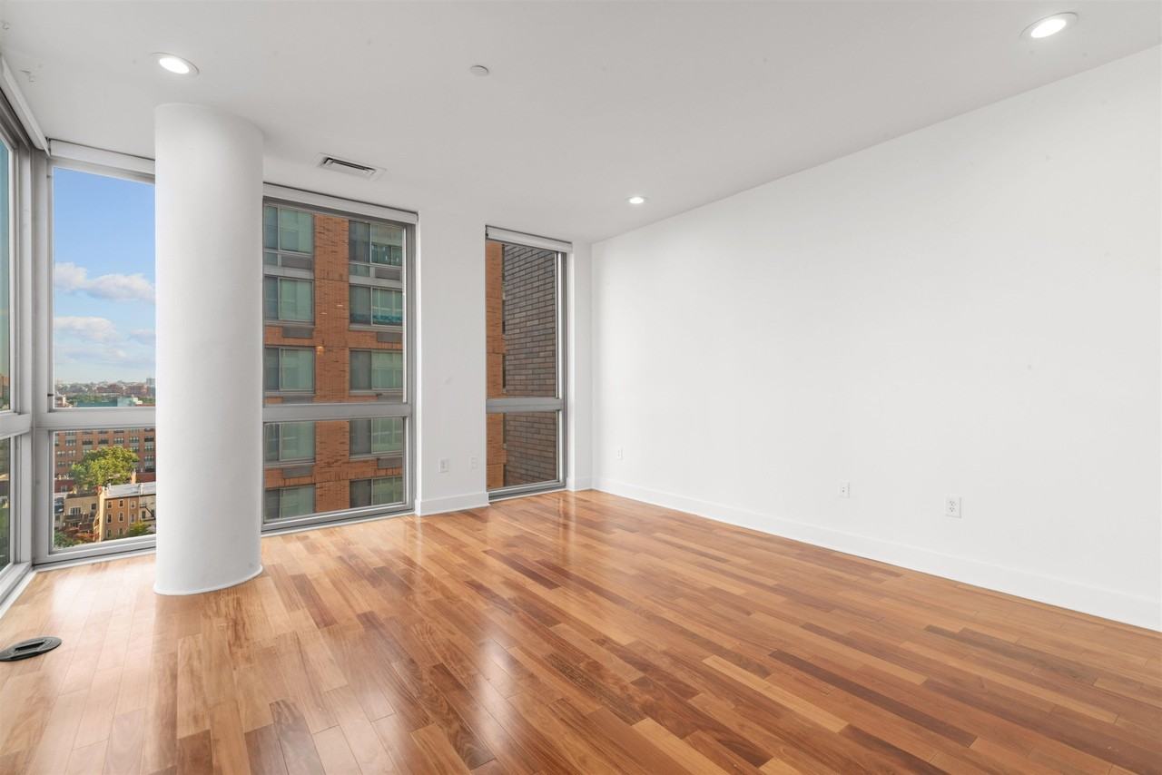201 LUIS M MARIN BLVD #1001 - Photo 5 of 35
