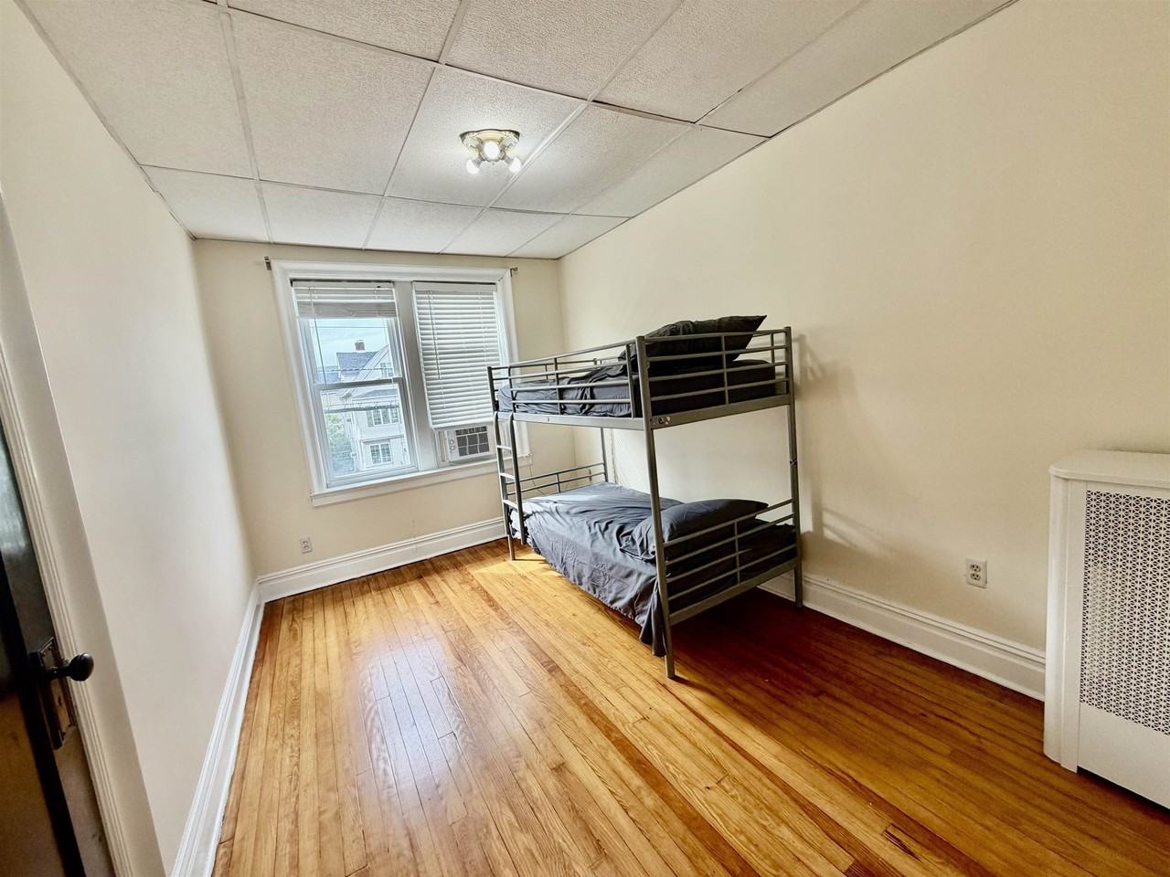 336 Avenue C - Photo 7 of 23