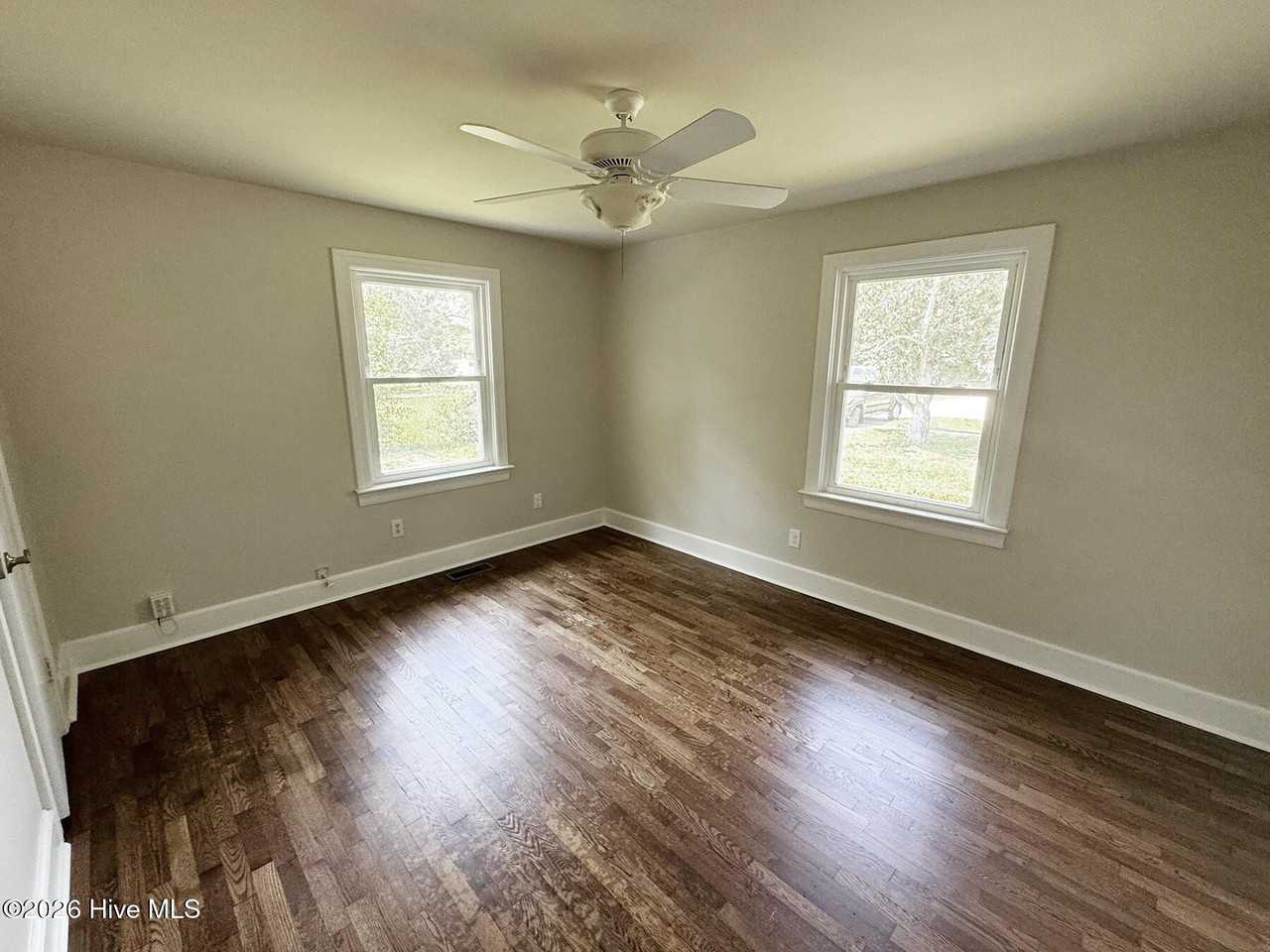4110 Park Ave - Photo 5 of 10