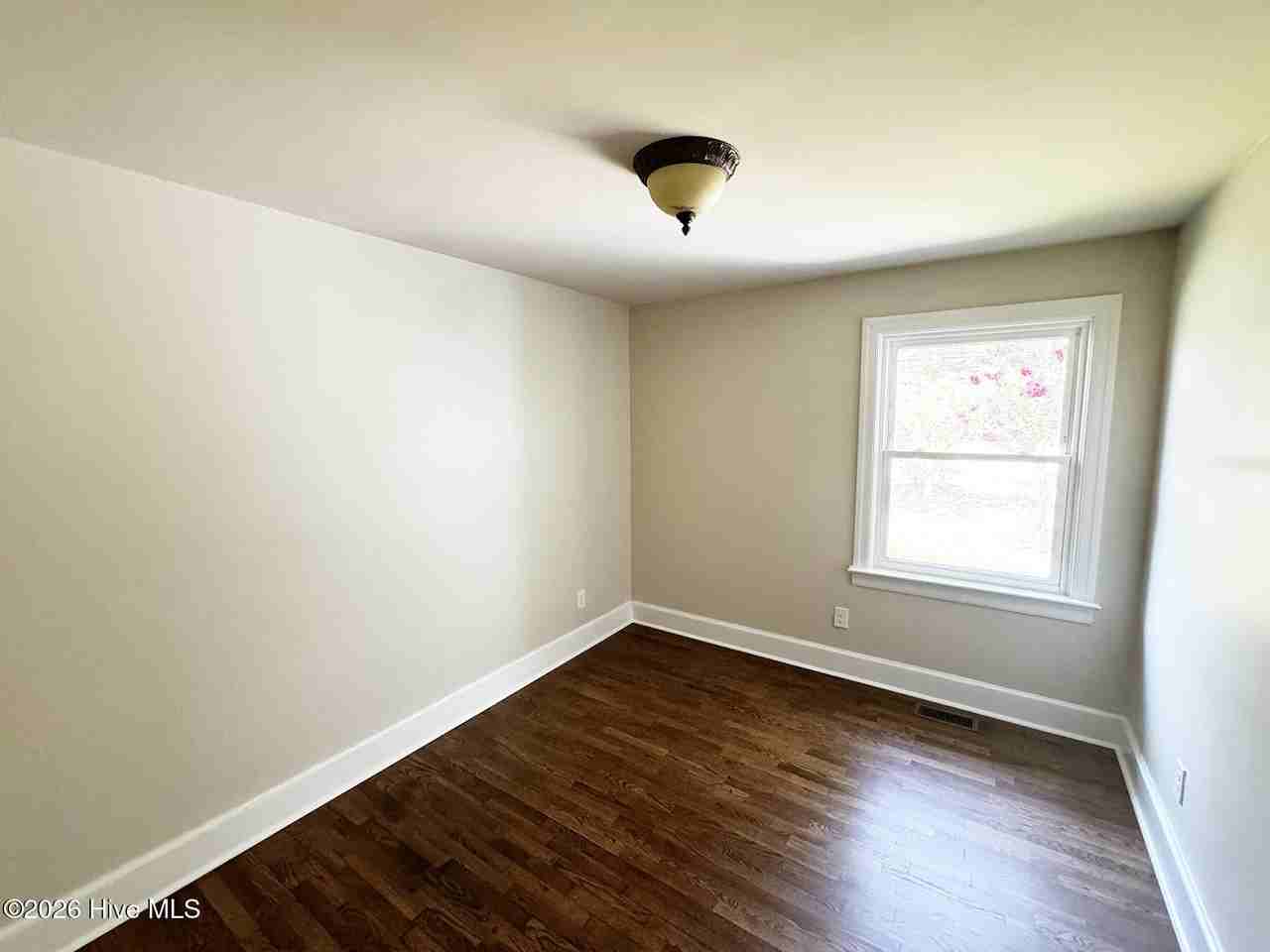 4110 Park Ave - Photo 6 of 10