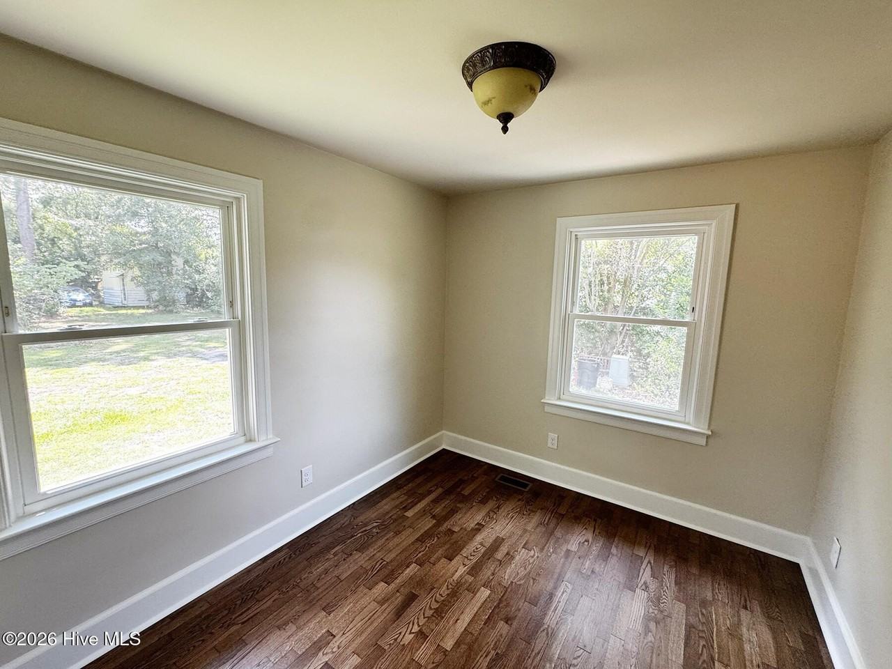 4110 Park Ave - Photo 7 of 10