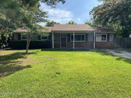 featured image of 504 Holly Ct