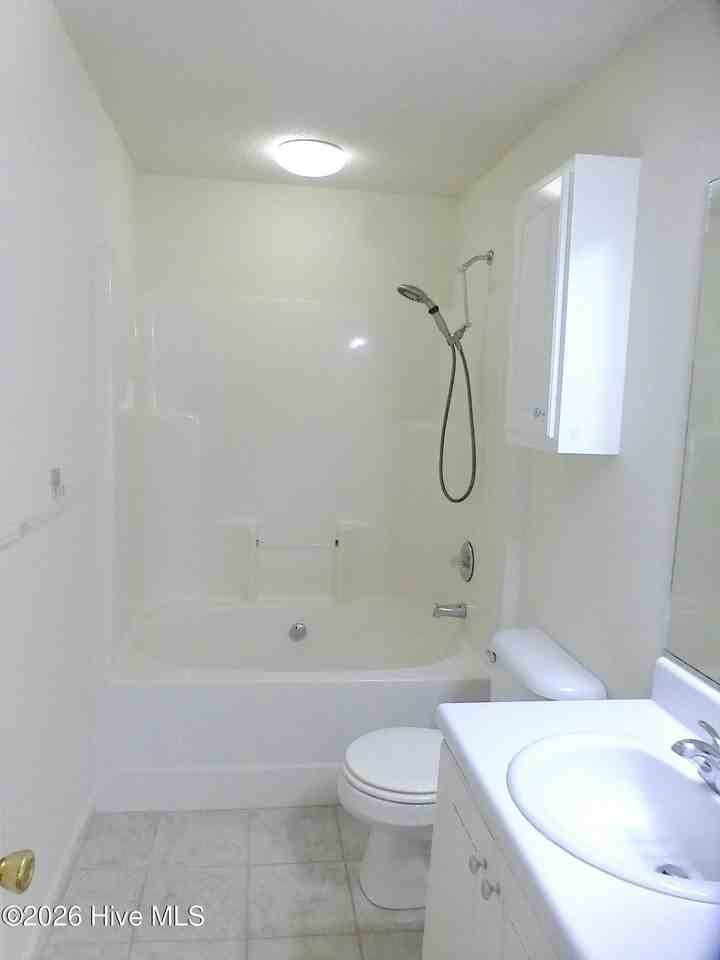 1030 Old Marks Dr - Photo 4 of 7