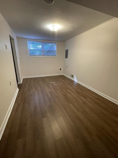 48 Dogwood Ct Apt E - Photo 5 of 10