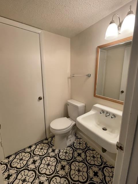 48 Dogwood Ct Apt E - Photo 6 of 10