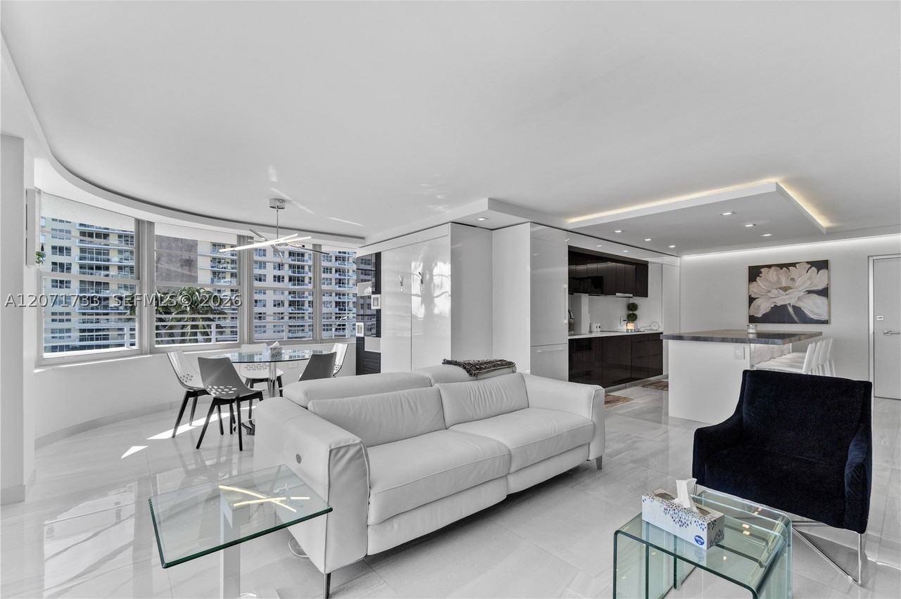 5555 Collins Ave #5A - Photo 7 of 30