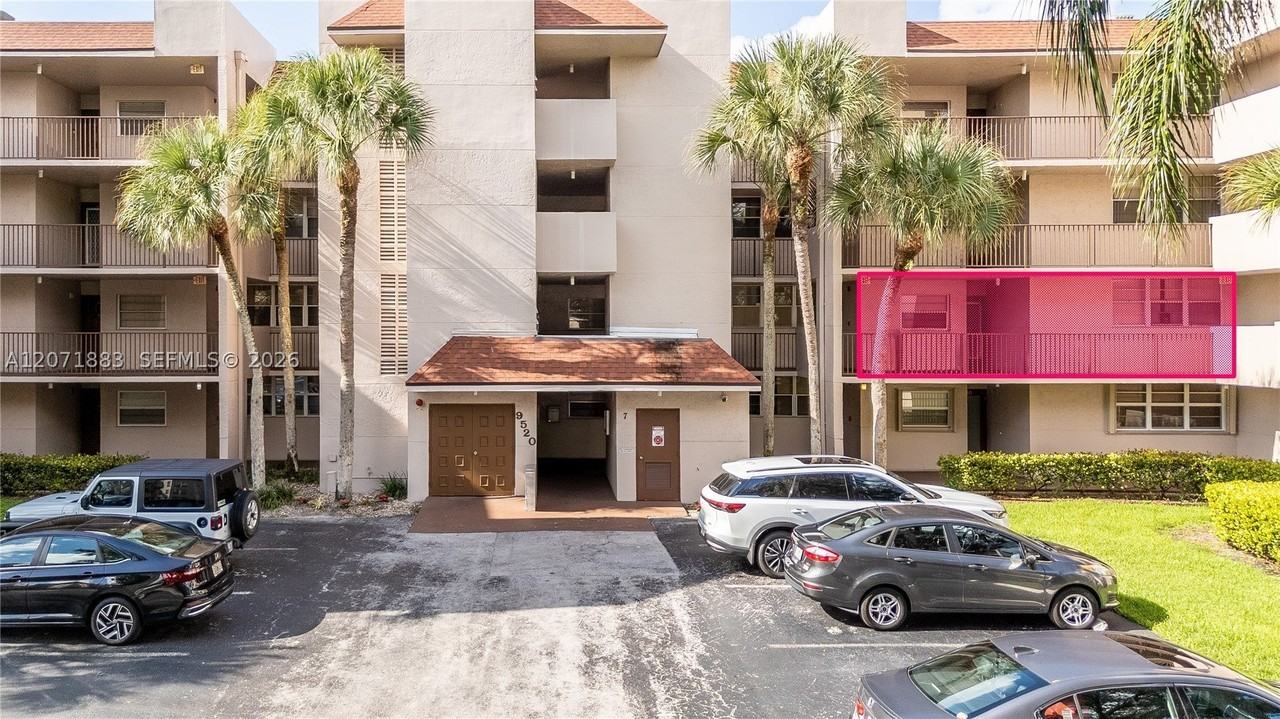 9520 Seagrape Dr #205 - Photo 2 of 34