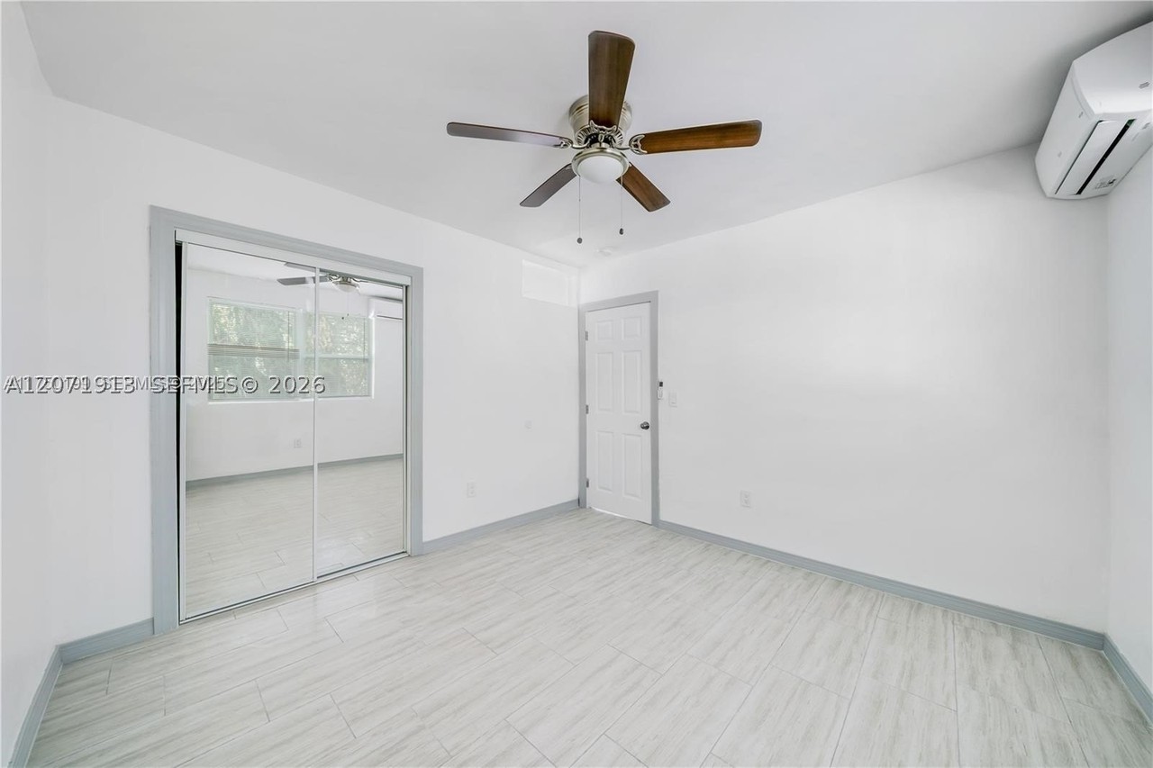 1281 Nw 61st St #31 - Photo 7 of 11