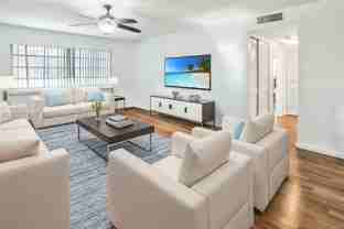 180 Ne 12th Ave #18 - Photo 1 of 1