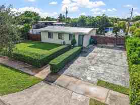3010 Sw 103rd Ave - Photo 1 of 1