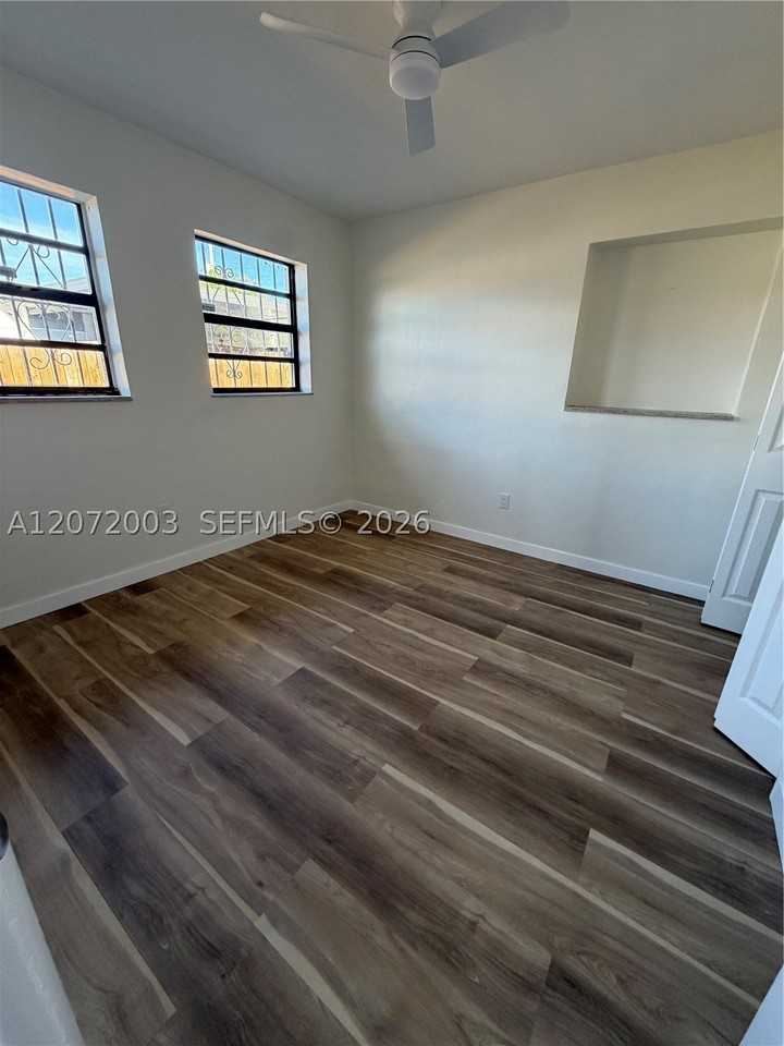5450 Nw 177th Ter #0 - Photo 4 of 11