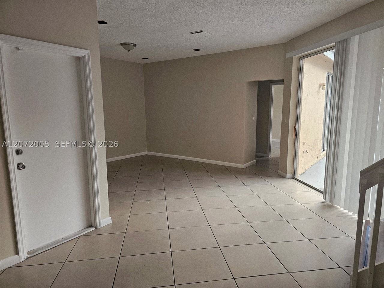 3860 Tree Tops Rd - Photo 5 of 28