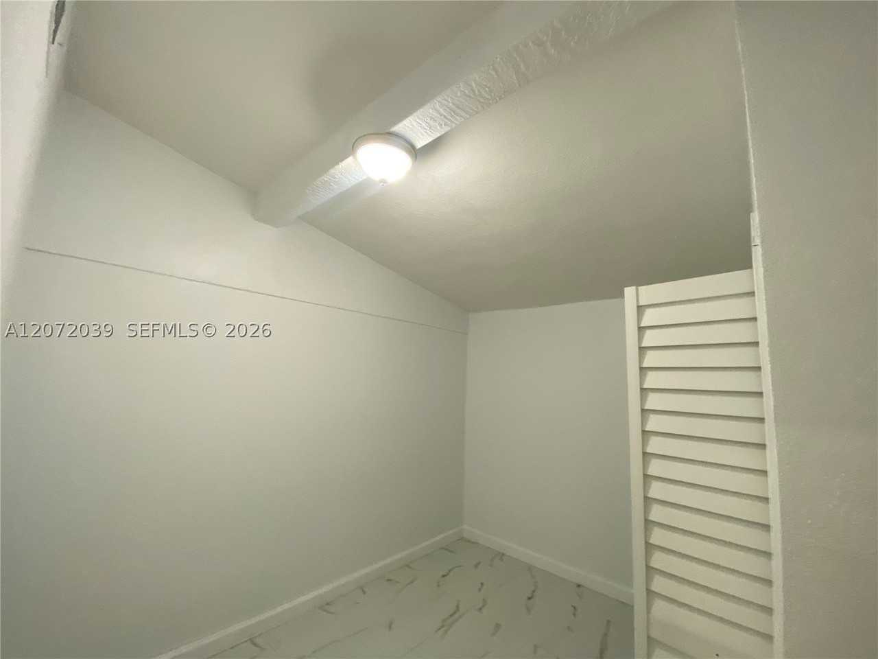 3100 Nw 86th St #BACK - Photo 6 of 10