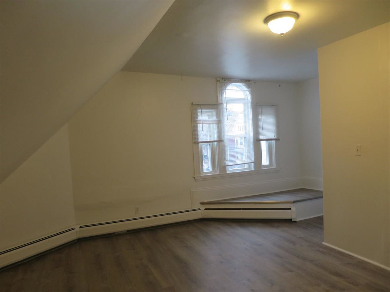 205 Highland Ave #4 - Photo 2 of 8