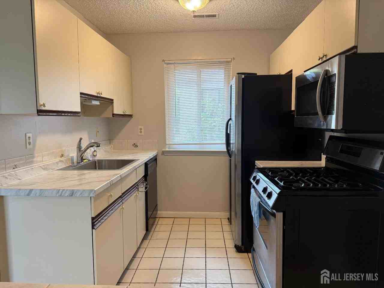 79 Park Gate Dr - Photo 6 of 13