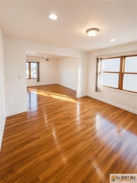 217 Van Buren St - Photo 7 of 18