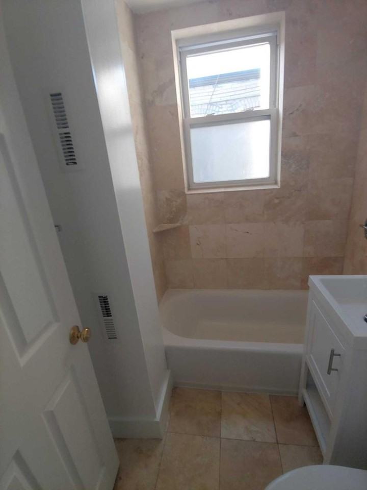 234 Hanover St - Photo 6 of 10