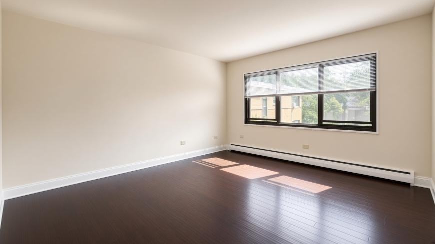 6460 N Ridge Blvd - Photo 3 of 9