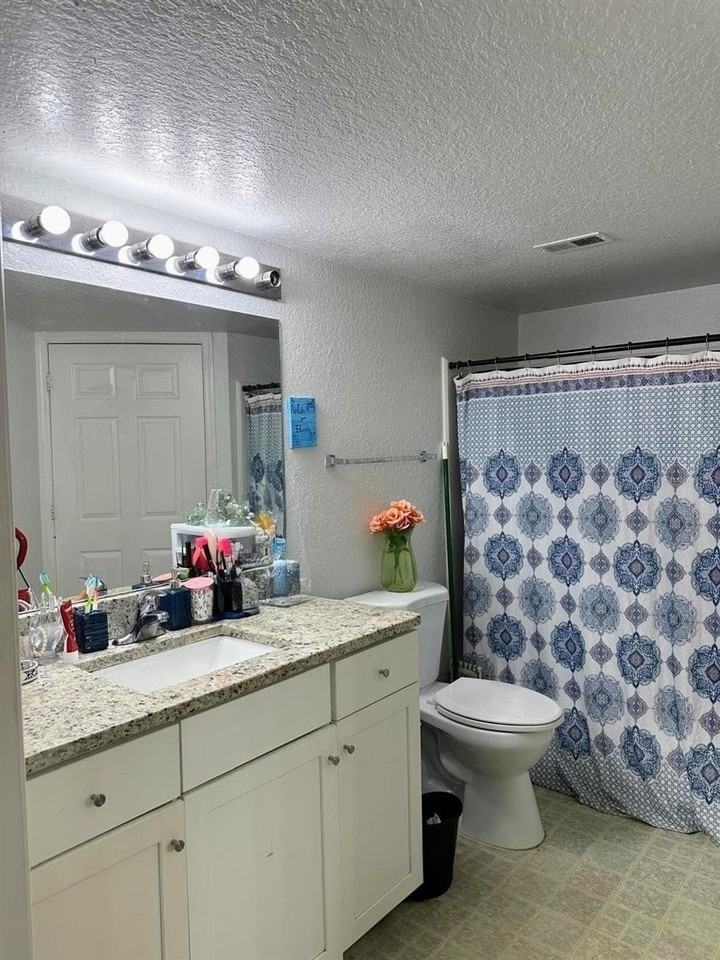 2214 Metropolitan Way #2210 - Photo 5 of 10