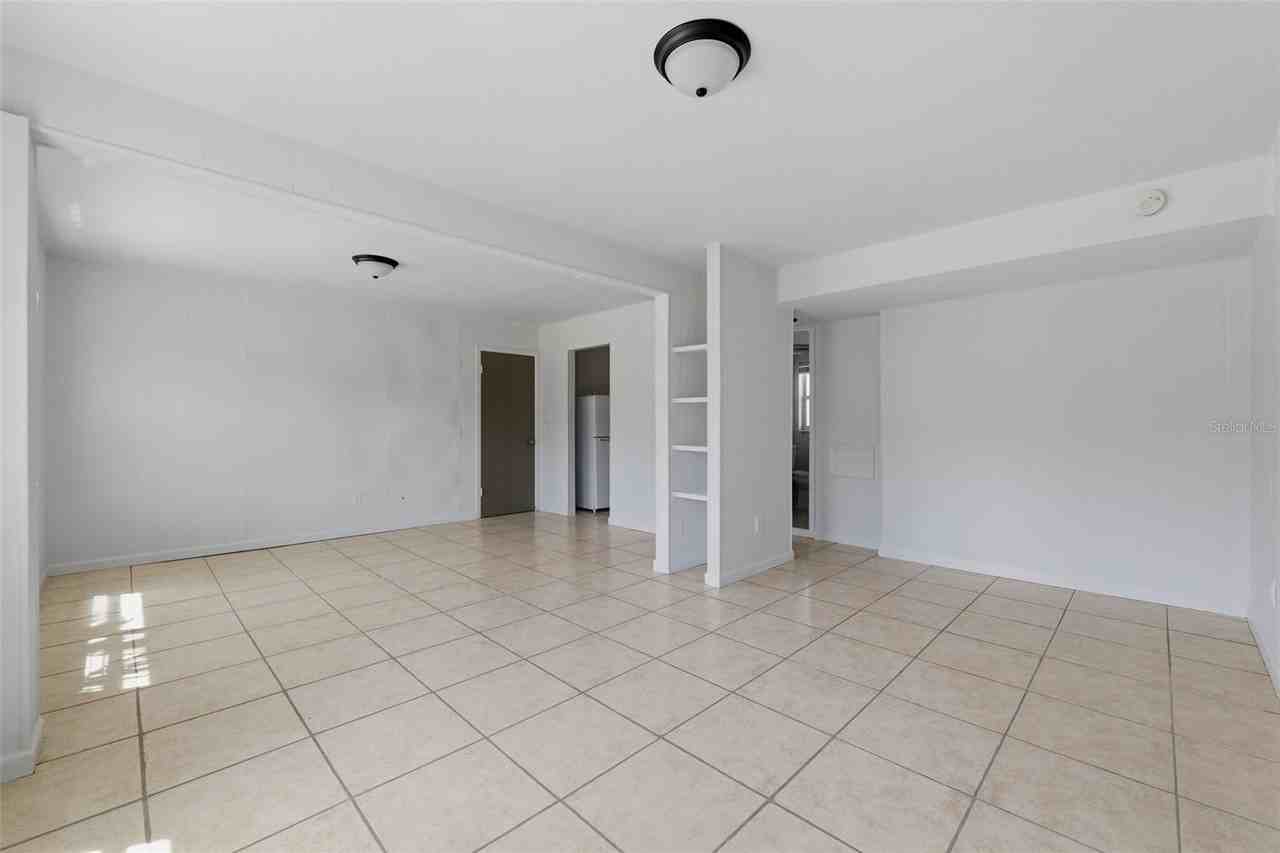3030 1/2 5th St N - Photo 2 of 7