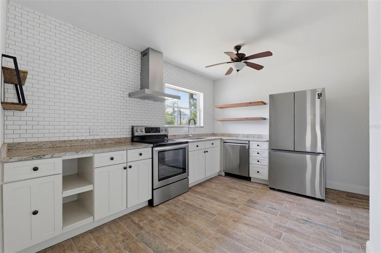 3030A 5th St N - Photo 3 of 20