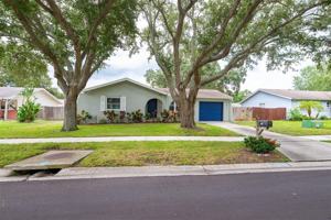 featured image of 2613 Summit St